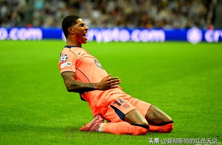 每体:琼阿梅尼受伤后阿隆索寻找中场替代方案 每体:琼阿梅尼受伤后阿隆索寻找中场替代方案